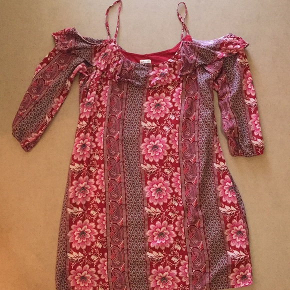 Cold Shoulder Dress - Picture 3 of 4